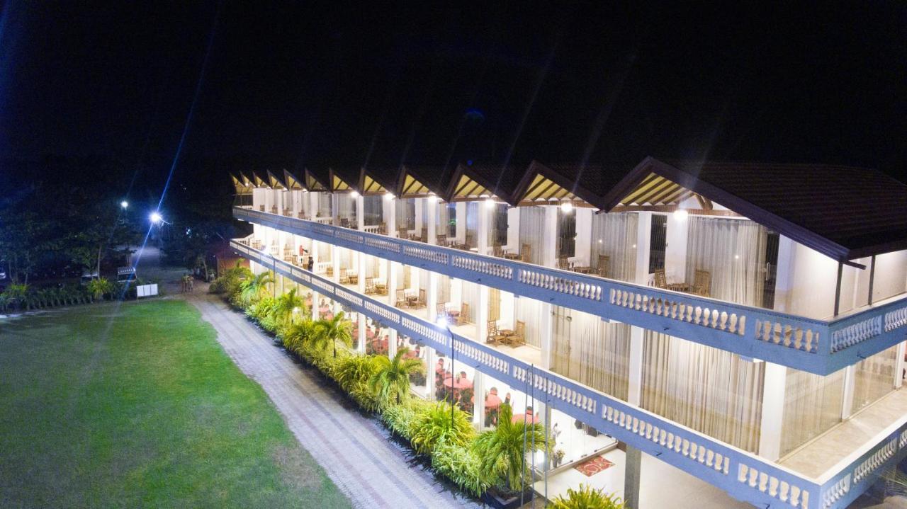 Jkab Beach Resort Trincomalee Exterior photo